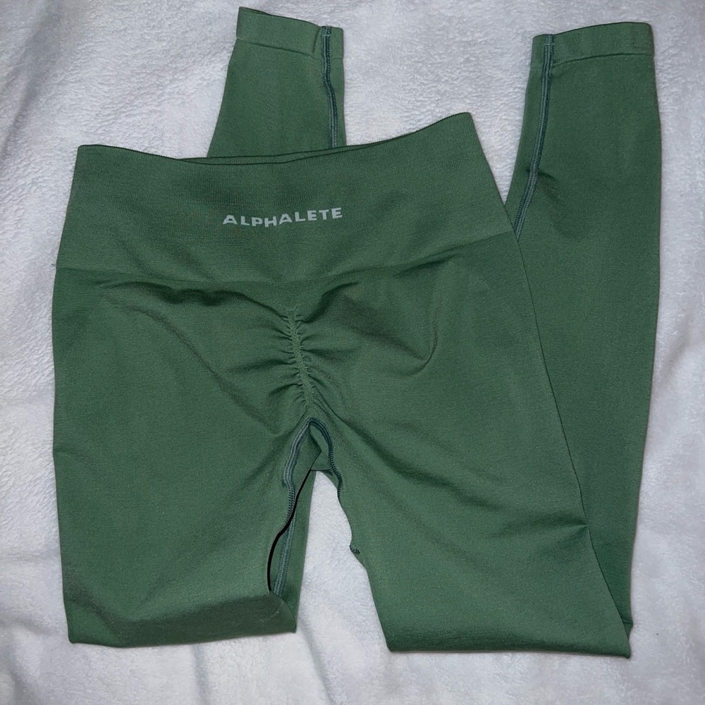 Alphalete Green Leggings